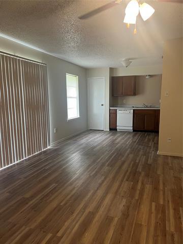 Building Photo - 1400 Long Shadow Ln