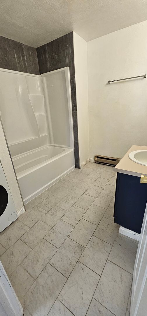 Building Photo - CLEARACRE GARDENS – 1 Bed / 1 Bath Condo for Rent (700 Sq Ft)