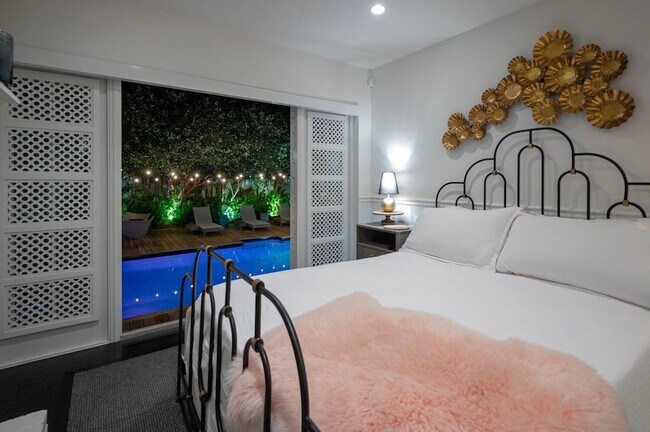 Building Photo - 302 NW 16th St