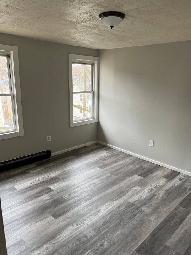 Building Photo - 119 Prospect St