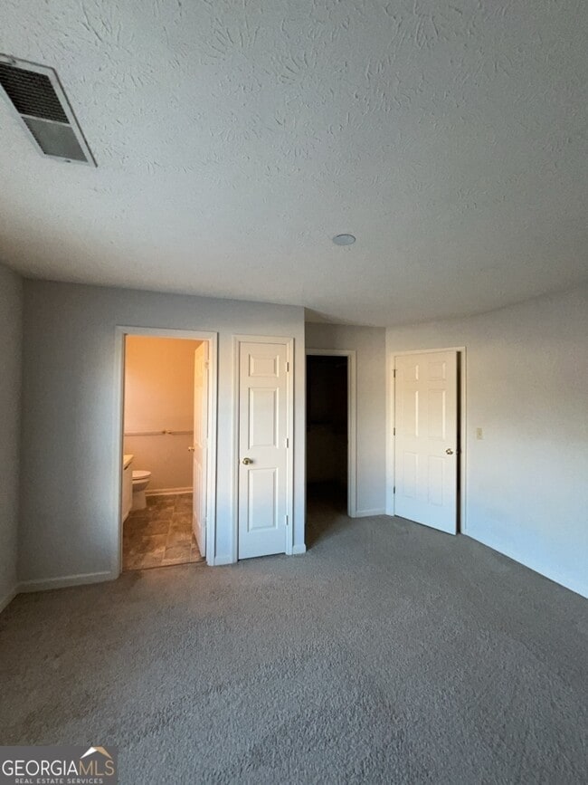 Building Photo - 3528 Jasmine Triangle