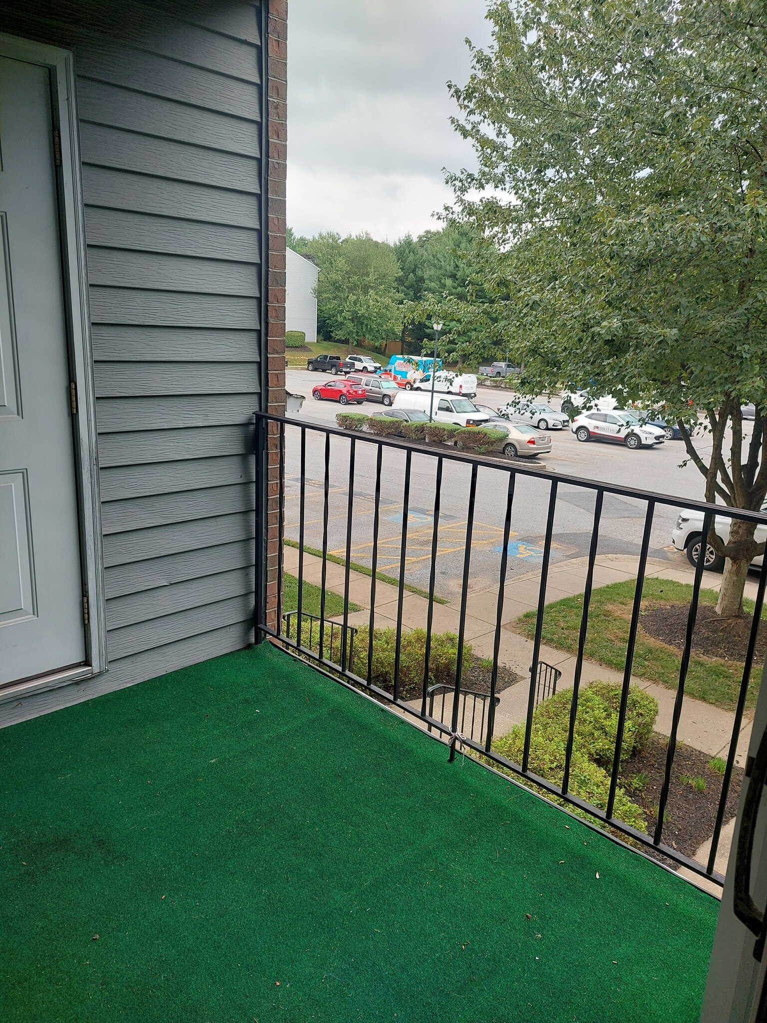Building Photo - 3800 Sunnyfield Ct