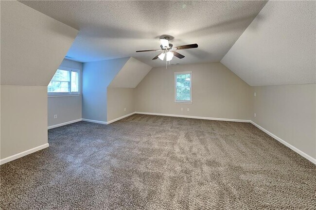 Building Photo - 328 Abbington Ln