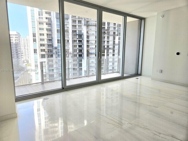 Building Photo - 300 Biscayne Blvd Way