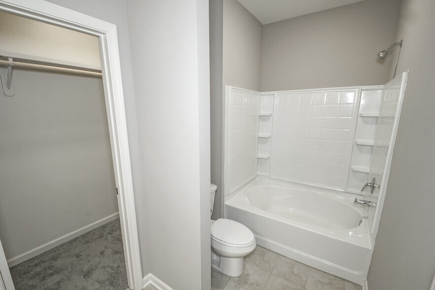 Building Photo - 19905 Grantham Rd