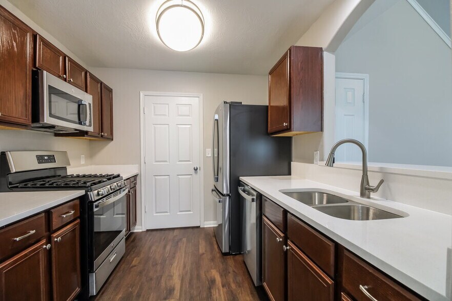 Building Photo - 15474 Bammel Oaks Ct