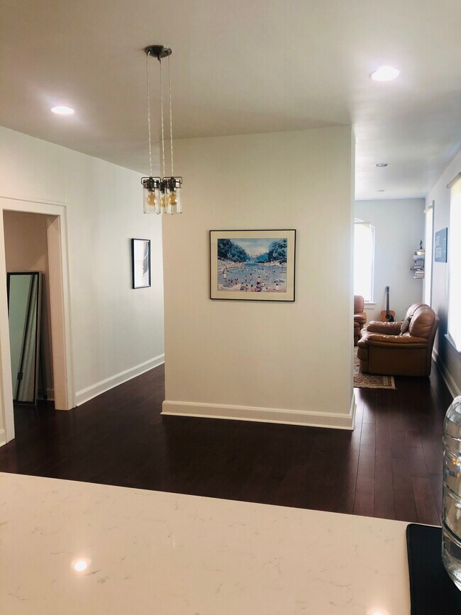 Building Photo - 1618 Enfield Rd