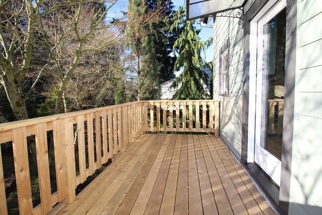 Building Photo - 4536 SE Boise St