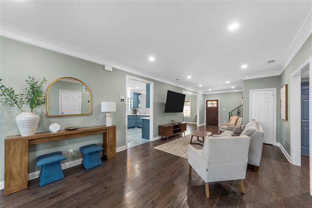 Building Photo - 3316 Inwood Rd