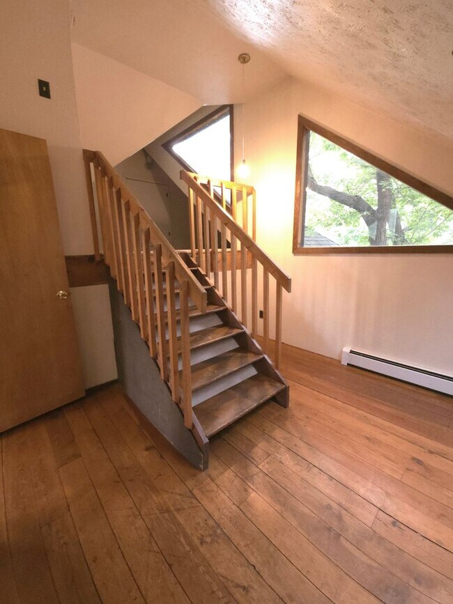 Building Photo - NO STUDENTS Available Now! Unique Large Home!