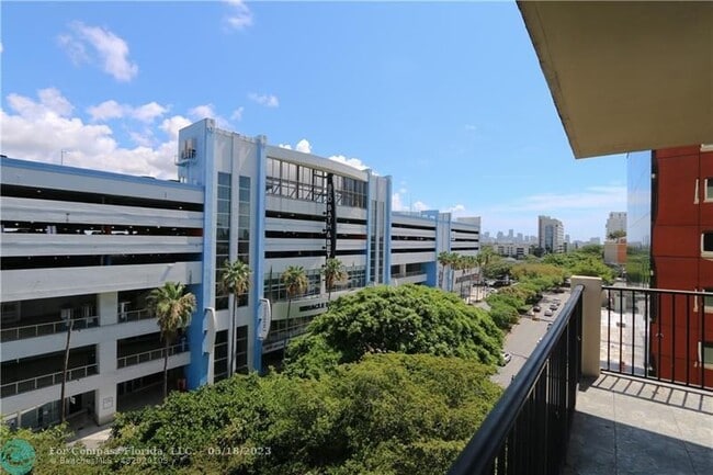 Building Photo - 3410 Coral Wy