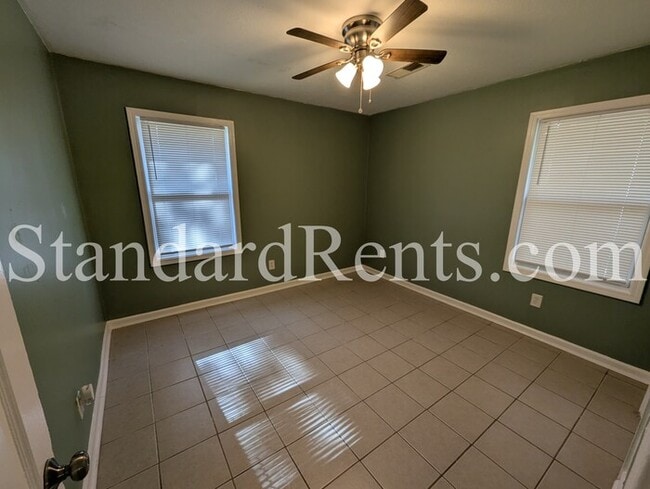 Building Photo - 2294 San Fernando Pl