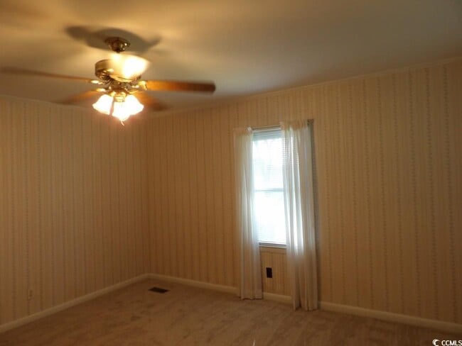 Building Photo - 6801 Swamp Fox Hwy W