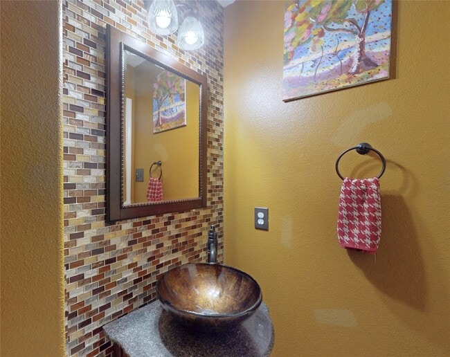 Building Photo - 4834 Zachary Ln