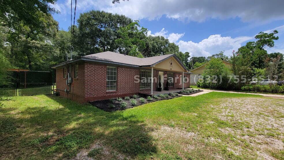 Building Photo - 2100 Hill Top Ct