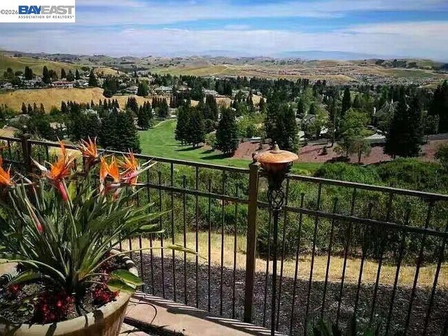 Building Photo - 3511 Country Club Pl