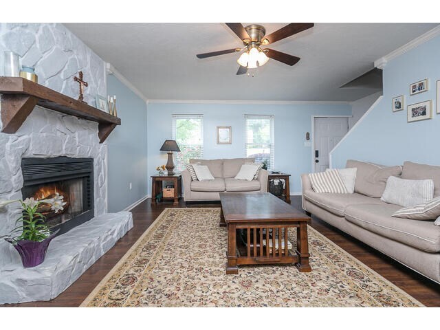 Building Photo - 4061 Melrose Dr