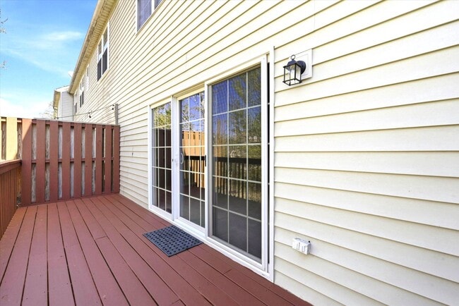 Building Photo - 248 Roosevelt Ave