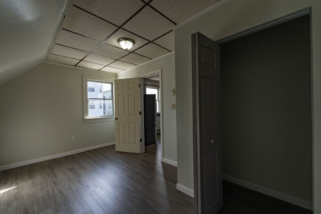 Building Photo - Spruce (294)