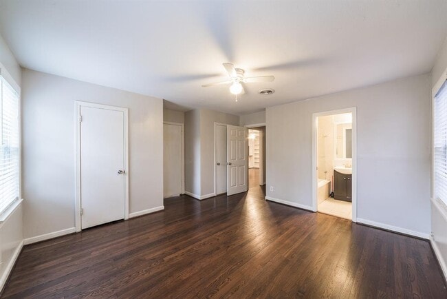 Building Photo - 3019 Conway St