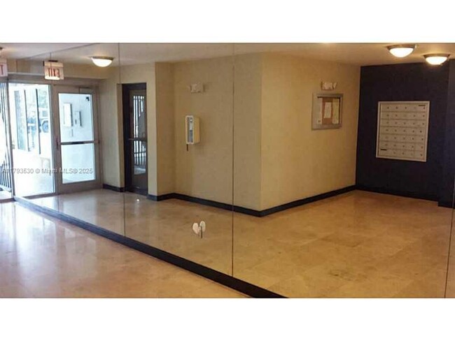Primary Photo - 1605 Bay Rd