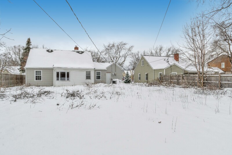 Building Photo - 41 Lynbrook Ave