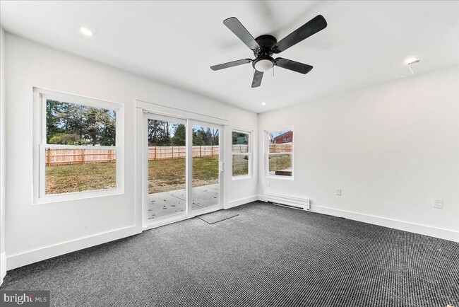 Building Photo - 919 S Concord Rd