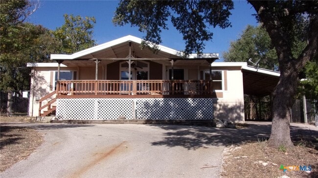 Primary Photo - 252 Sir Winston Dr