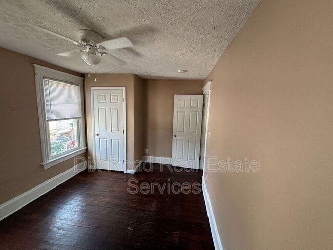 Building Photo - 1219 Campbell Ave