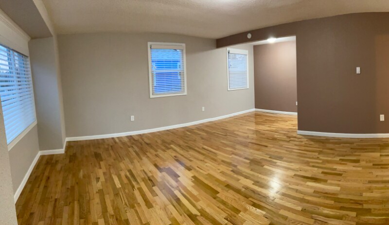 Building Photo - 1021 S Meyers St