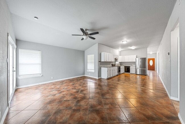 Building Photo - 8778 Serene Ridge Dr