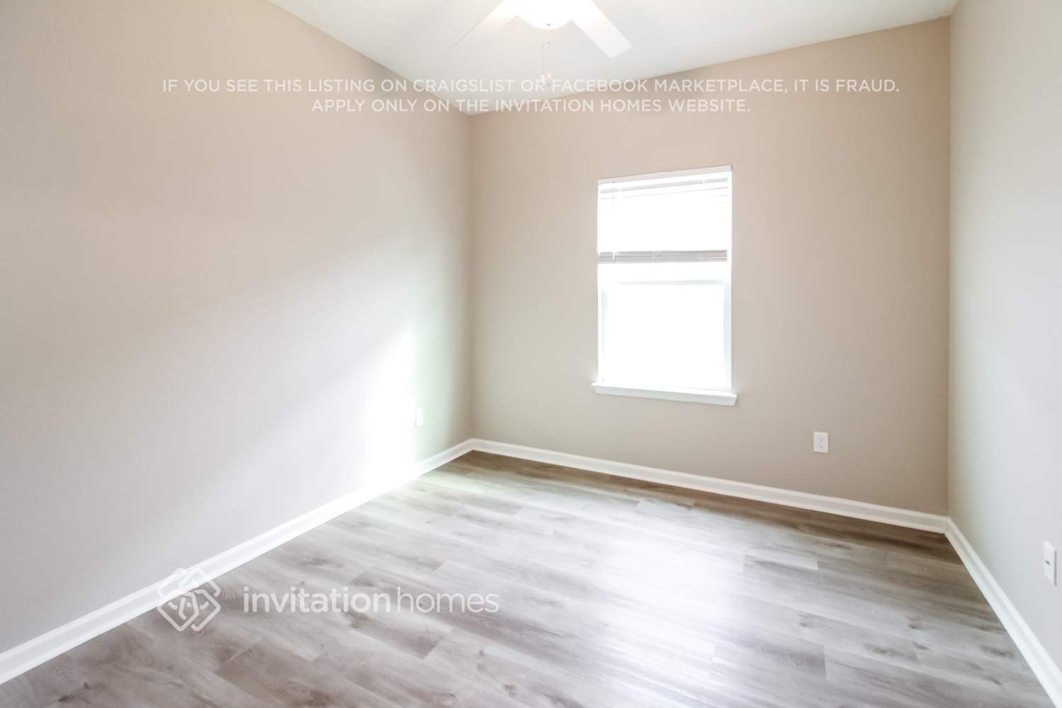 Building Photo - 9860 Lemon Grass Ln