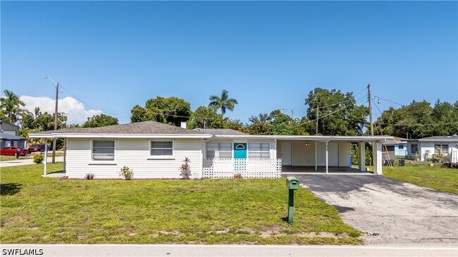 Building Photo - 4220 Deleon St