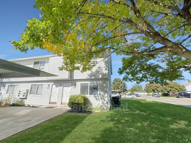 Primary Photo - 254 Elbridge St E