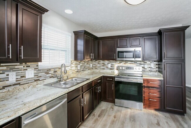 Building Photo - 11435 Arches Dr