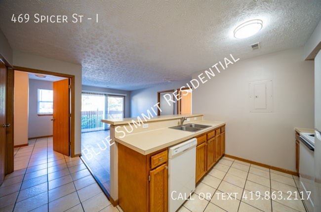 Building Photo - 469 Spicer Street