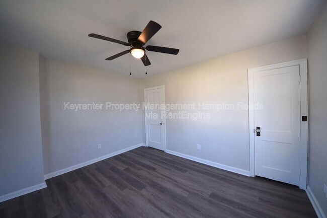 Building Photo - 18 E Gilbert St