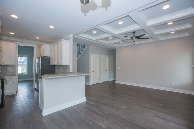 Building Photo - 6190 Tuscany Pl