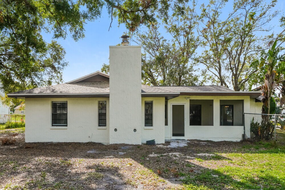 Building Photo - 22853 Fern Ct