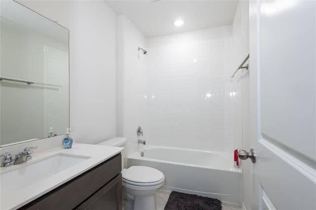 Building Photo - 4112 Fitzgerald Ave