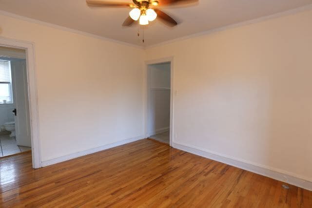 Building Photo - 1128 W Oakdale Ave