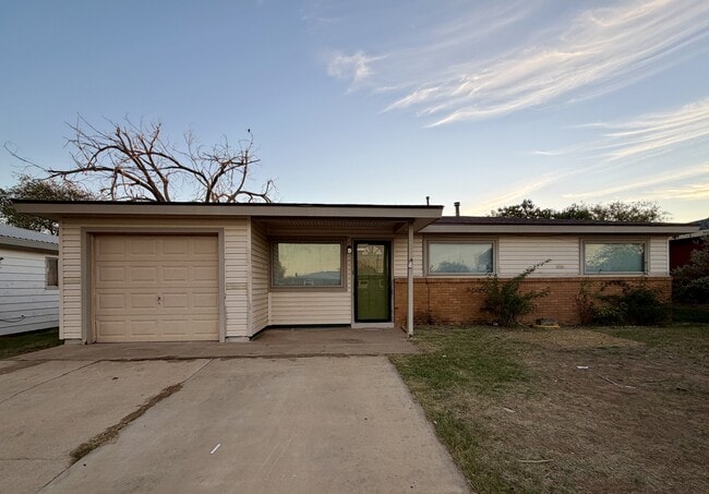 Primary Photo - 4107 Muir St