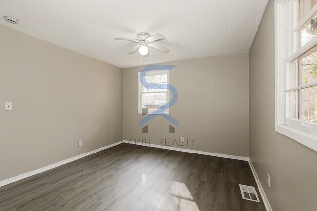 Building Photo - Move in before November 30th and choose your reward: a $250 Amazon Gift Card or a 55 Smart TV!