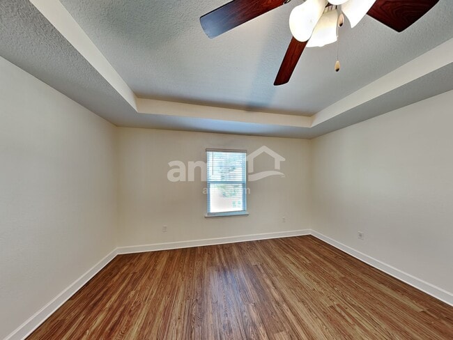 Building Photo - 8649 Highfield Ave