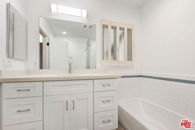 Building Photo - 6204 S Corning Ave