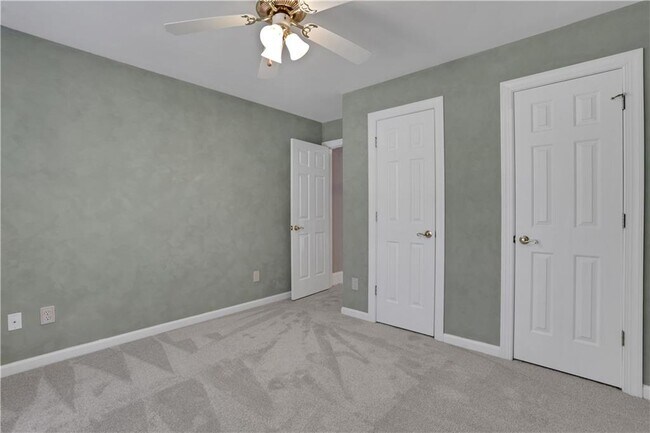 Building Photo - 127 Tara Blvd