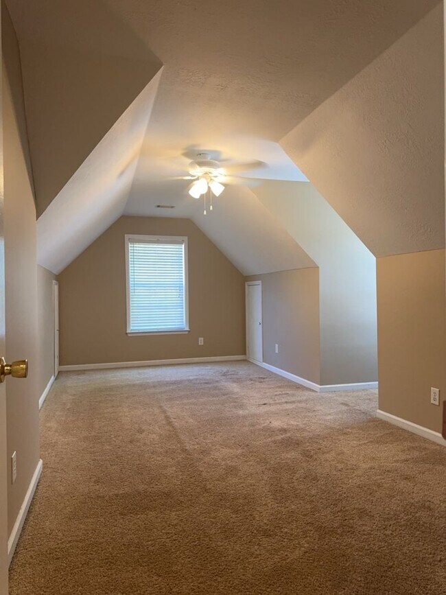 Building Photo - Beautiful Home in Martinez!