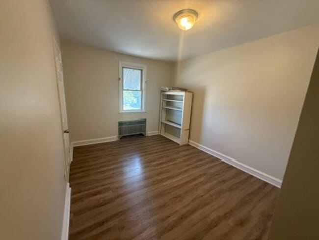 Building Photo - 400 N Springfield Rd