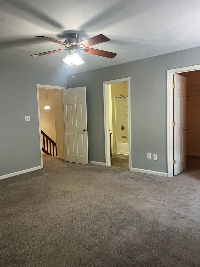 Building Photo - 248 Belmont Cir