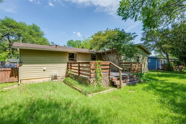 Building Photo - 8314 Polar Dr